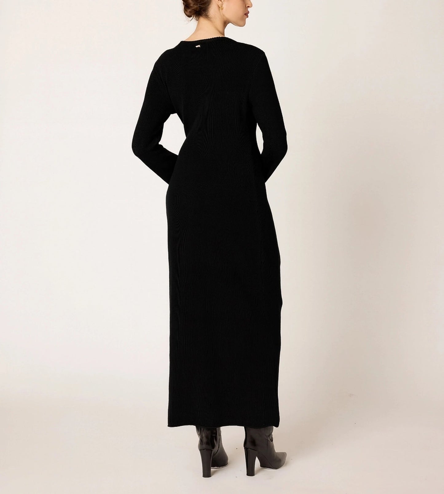 Hjarta Midi Dress in Black Knit