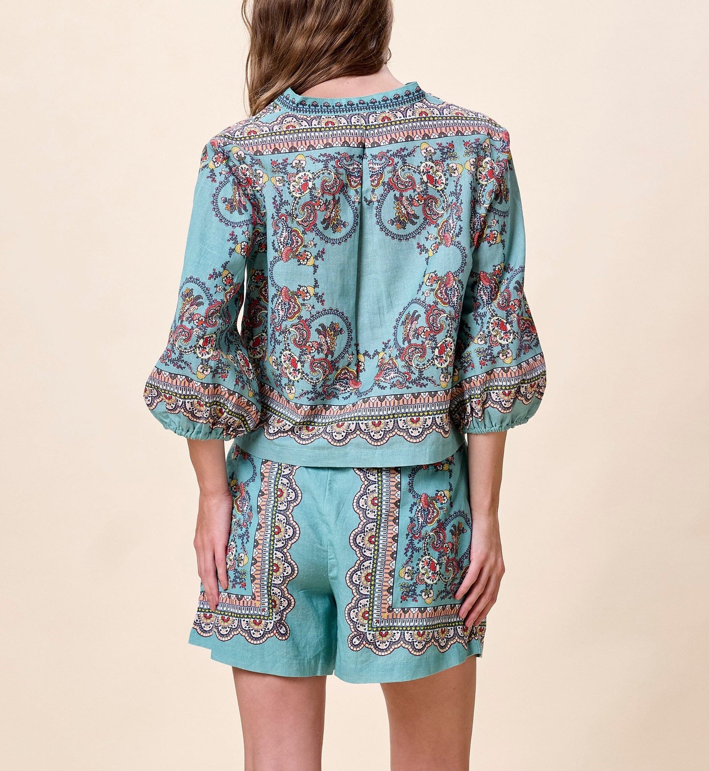 Sebastian Short in Bleura