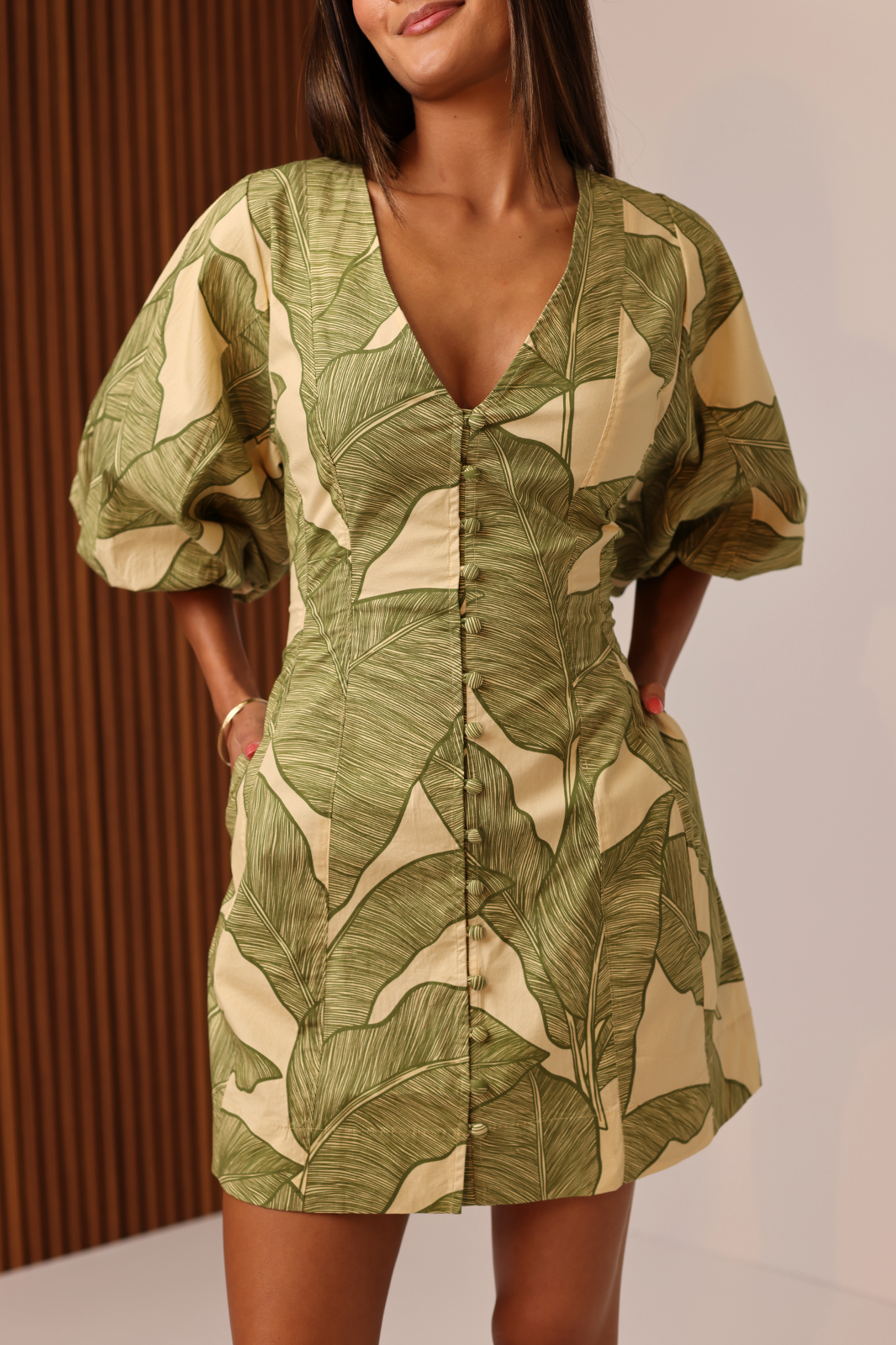 Shayla Seamed Mini Dress in Palmara